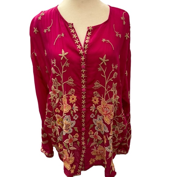 Johnny Was Jenai Blouse in Festive Fuschia. Size L. NWT - Picture 2 of 15